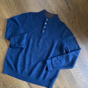 Robert Talbott Carmel Men’s Lambswool sweater. Size M.